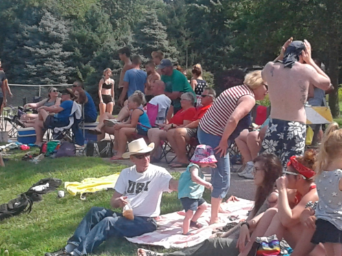 2018 07 04 oozeball spectators