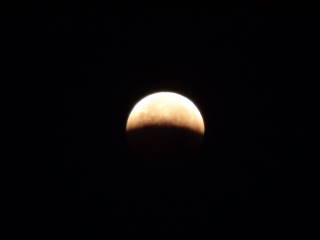 2014-10-08 Lunar_eclipse_656_am