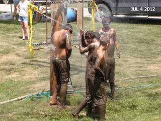 2012-07-04 Bellyaches_shower