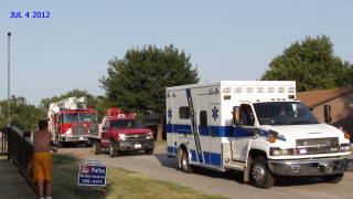 2012-07-04 Rescue_vehicles_in_parade