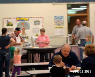 2015-04-12 Flapjack_King_and_crowd