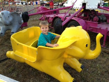 2012-08-15 Having_a_fun_ride