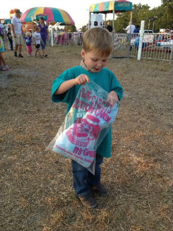 2012-08-15 Yummy_cotton_candy