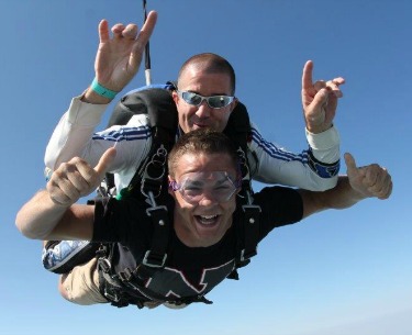 2014-07-20 Nate_falling_thumbs_up